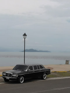 PLAYA-PUNTARENAS.-COSTA-RICA-W1213-300D-MERCEDES-LANG-LIMOUSINE.jpg