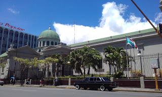 The-Metropolitan-Cathedral-of-San-Jose.-COSTA-RIXA-W123-MERCEDES-LIMOUSINE-SERVICE-FOR-WEDDINGS.jpg