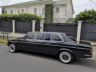 Embassy-of-the-Bolivarian-Republic-of-Venezuela.-LIMOUSINE-SERVICE-300D-MERCEDES-COSTA-RICA.jpg